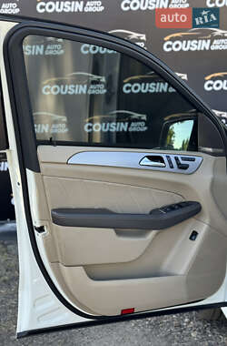 Внедорожник / Кроссовер Mercedes-Benz M-Class 2012 в 