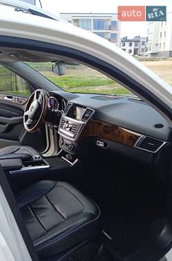 Внедорожник / Кроссовер Mercedes-Benz M-Class 2011 в 