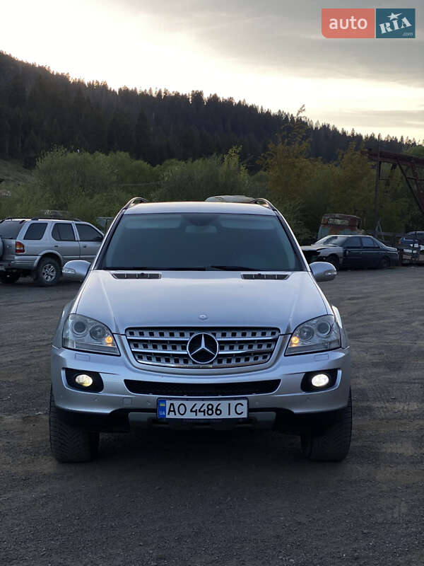 Позашляховик / Кросовер Mercedes-Benz M-Class 2007 в Міжгір'ї