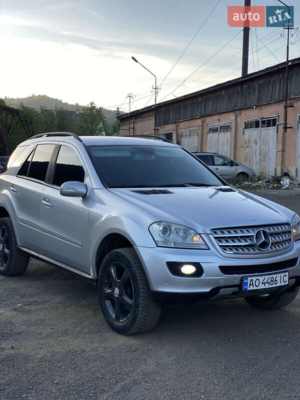 Позашляховик / Кросовер Mercedes-Benz M-Class 2007 в Міжгір'ї