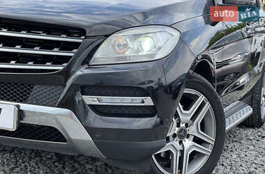 Внедорожник / Кроссовер Mercedes-Benz M-Class 2011 в 