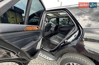 Внедорожник / Кроссовер Mercedes-Benz M-Class 2011 в 