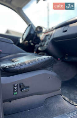 Внедорожник / Кроссовер Mercedes-Benz M-Class 2002 в 