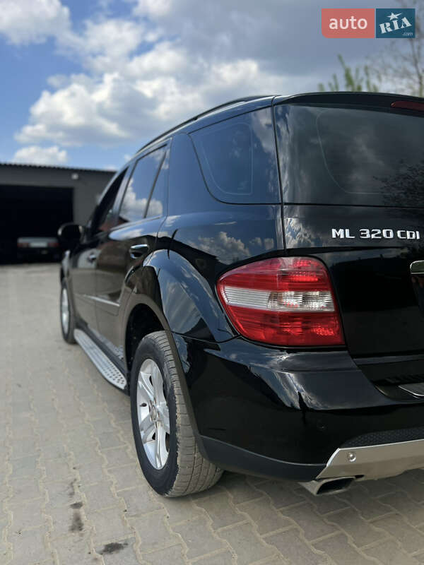 Внедорожник / Кроссовер Mercedes-Benz M-Class 2008 в Вижнице
