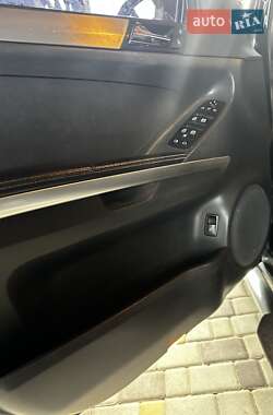 Внедорожник / Кроссовер Mercedes-Benz M-Class 2006 в 
