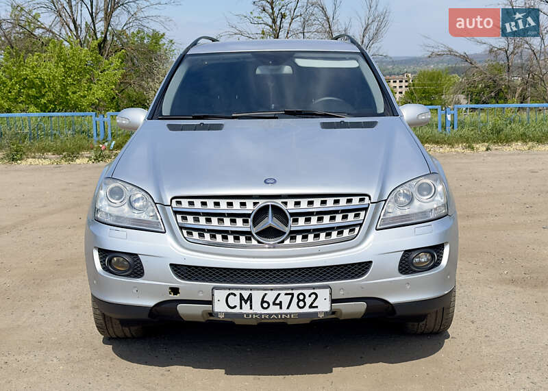 Внедорожник / Кроссовер Mercedes-Benz M-Class 2007 в 