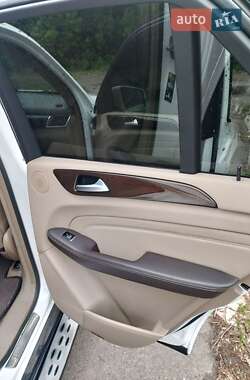Внедорожник / Кроссовер Mercedes-Benz M-Class 2014 в 