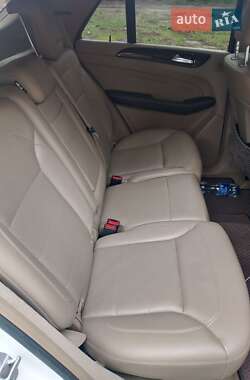 Внедорожник / Кроссовер Mercedes-Benz M-Class 2014 в 
