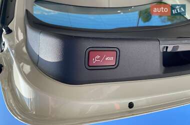 Внедорожник / Кроссовер Mercedes-Benz M-Class 2013 в 