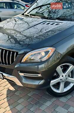 Внедорожник / Кроссовер Mercedes-Benz M-Class 2015 в 
