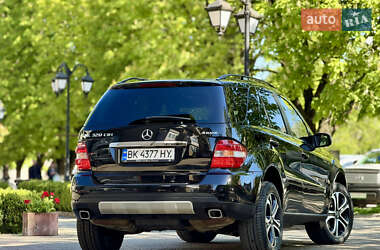Позашляховик / Кросовер Mercedes-Benz M-Class 2007 в 