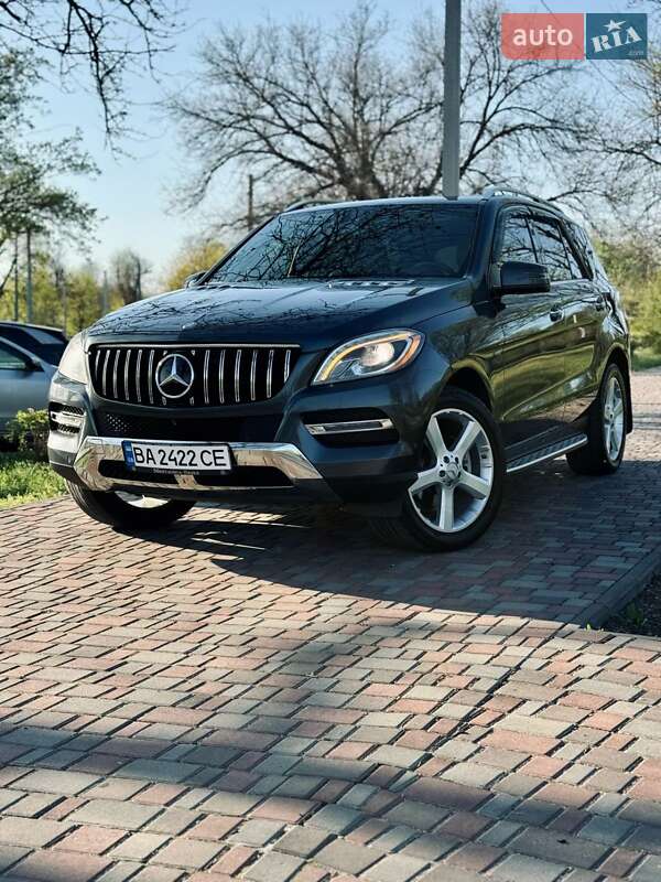 Внедорожник / Кроссовер Mercedes-Benz M-Class 2015 в Кропивницком