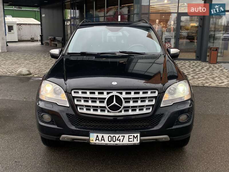 Позашляховик / Кросовер Mercedes-Benz M-Class 2009 в Києві