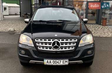 Внедорожник / Кроссовер Mercedes-Benz M-Class 2009 в 