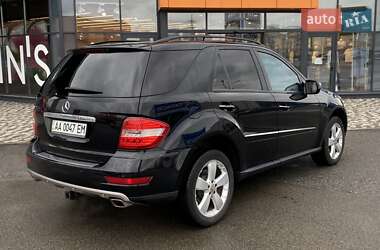 Внедорожник / Кроссовер Mercedes-Benz M-Class 2009 в 