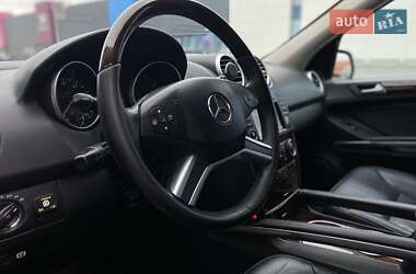 Внедорожник / Кроссовер Mercedes-Benz M-Class 2009 в 
