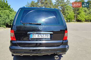 Позашляховик / Кросовер Mercedes-Benz M-Class 2004 в 