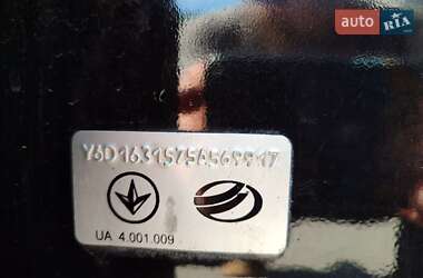 Позашляховик / Кросовер Mercedes-Benz M-Class 2004 в 