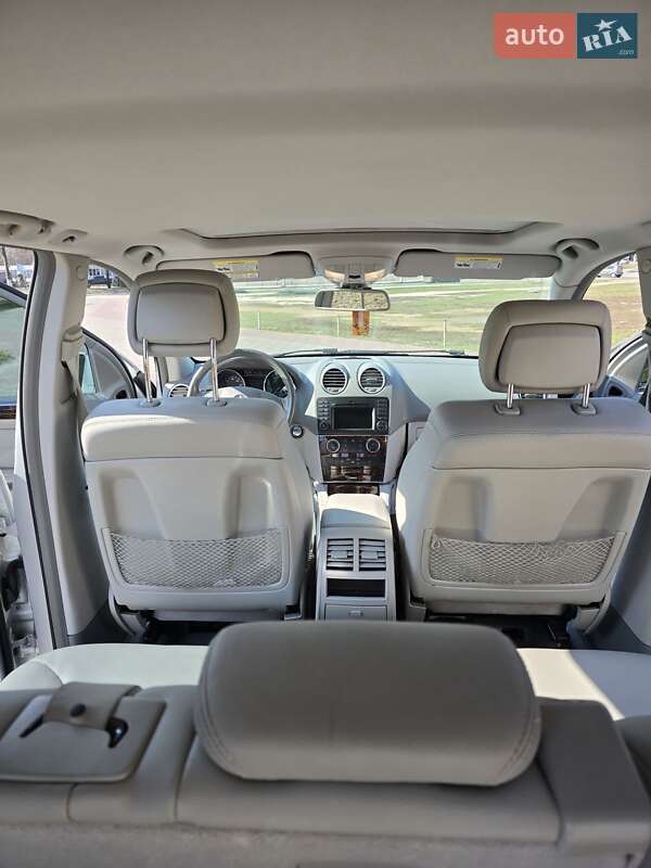 Позашляховик / Кросовер Mercedes-Benz M-Class 2010 в Обухові