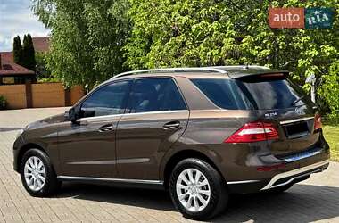 Позашляховик / Кросовер Mercedes-Benz M-Class 2015 в 