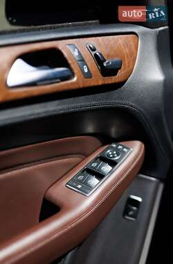 Внедорожник / Кроссовер Mercedes-Benz M-Class 2012 в 