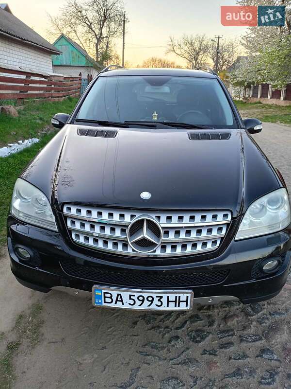 Mercedes-Benz M-Class 2007