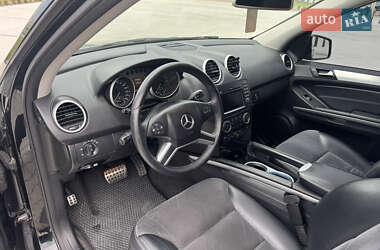 Внедорожник / Кроссовер Mercedes-Benz M-Class 2010 в 