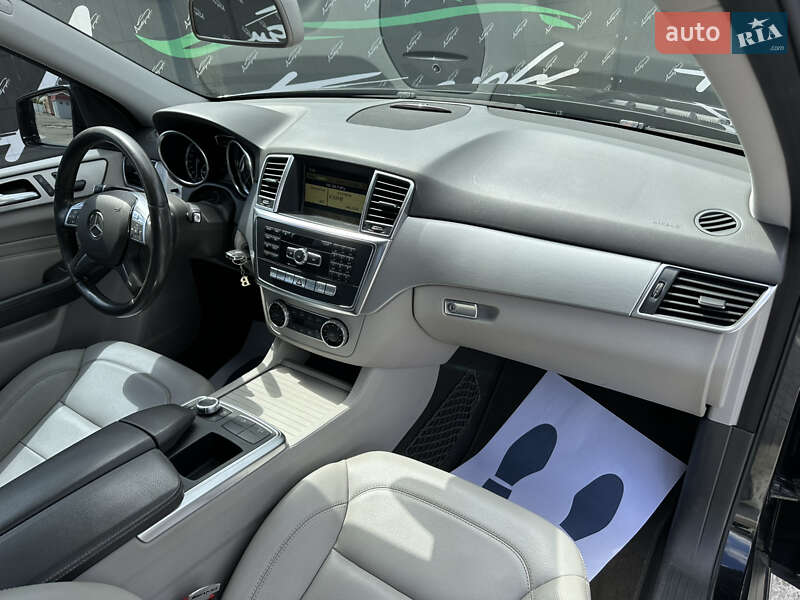 Внедорожник / Кроссовер Mercedes-Benz M-Class 2012 в Киеве