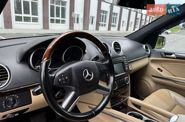 Позашляховик / Кросовер Mercedes-Benz M-Class 2009 в 