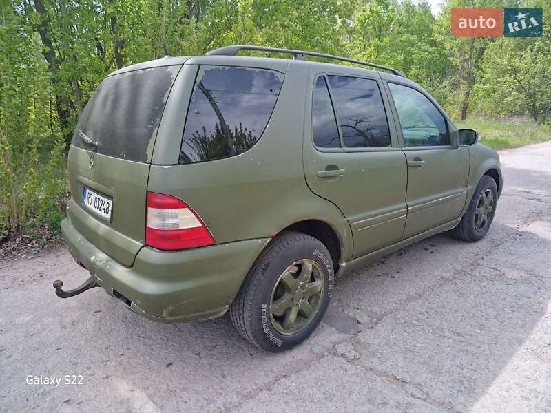Внедорожник / Кроссовер Mercedes-Benz M-Class 2003 в 