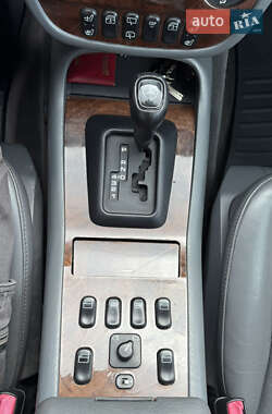 Внедорожник / Кроссовер Mercedes-Benz M-Class 2000 в 