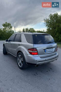 Позашляховик / Кросовер Mercedes-Benz M-Class 2005 в 