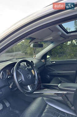 Позашляховик / Кросовер Mercedes-Benz M-Class 2005 в 