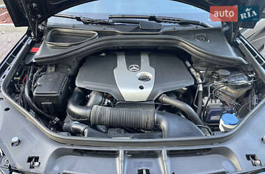 Внедорожник / Кроссовер Mercedes-Benz M-Class 2014 в 