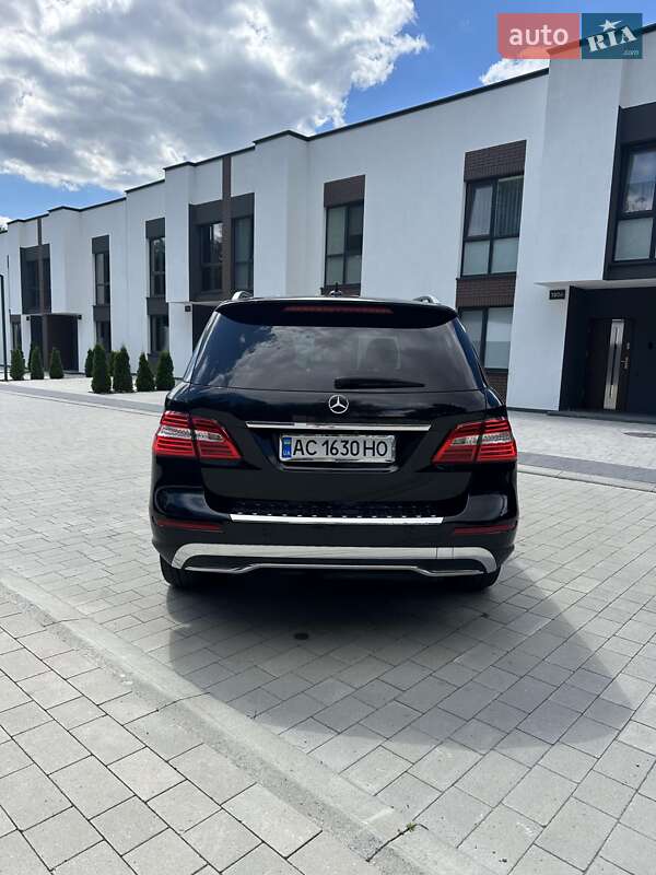 Позашляховик / Кросовер Mercedes-Benz M-Class 2014 в Ковелі