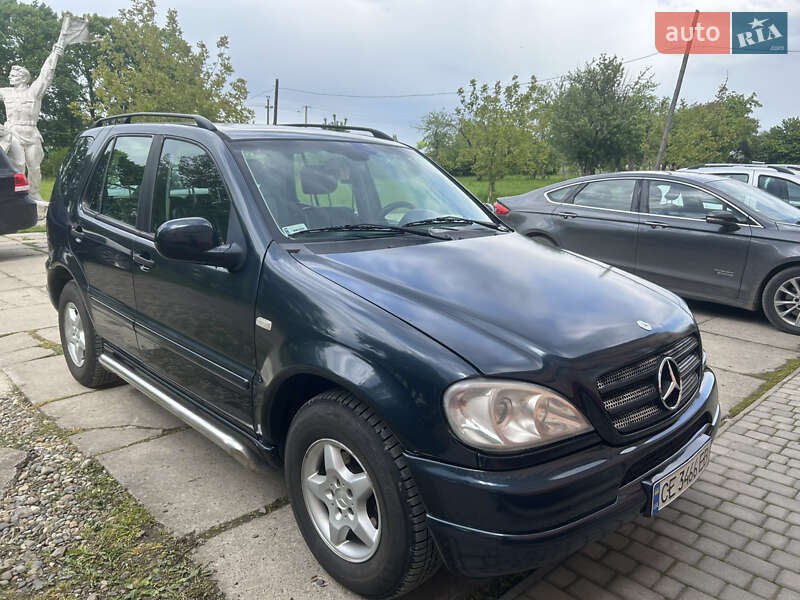Mercedes-Benz M-Class 2001