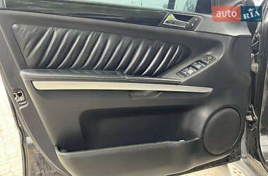Внедорожник / Кроссовер Mercedes-Benz M-Class 2006 в 