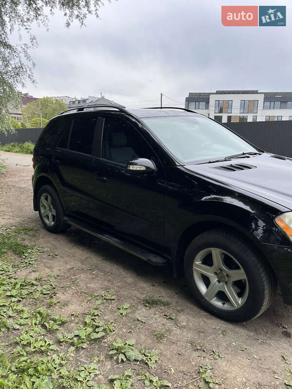 Внедорожник / Кроссовер Mercedes-Benz M-Class 2006 в Ужгороде