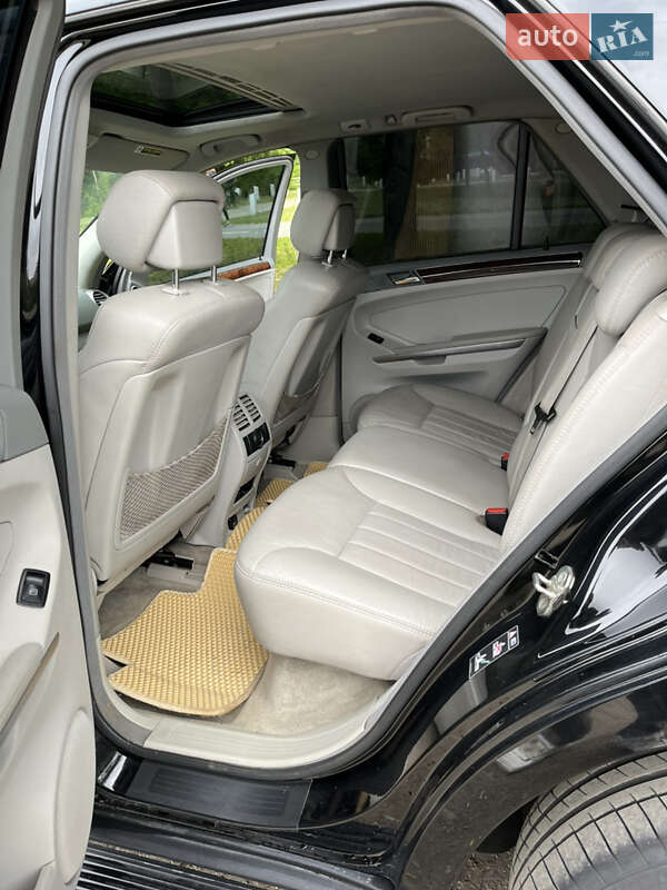 Внедорожник / Кроссовер Mercedes-Benz M-Class 2006 в Ужгороде