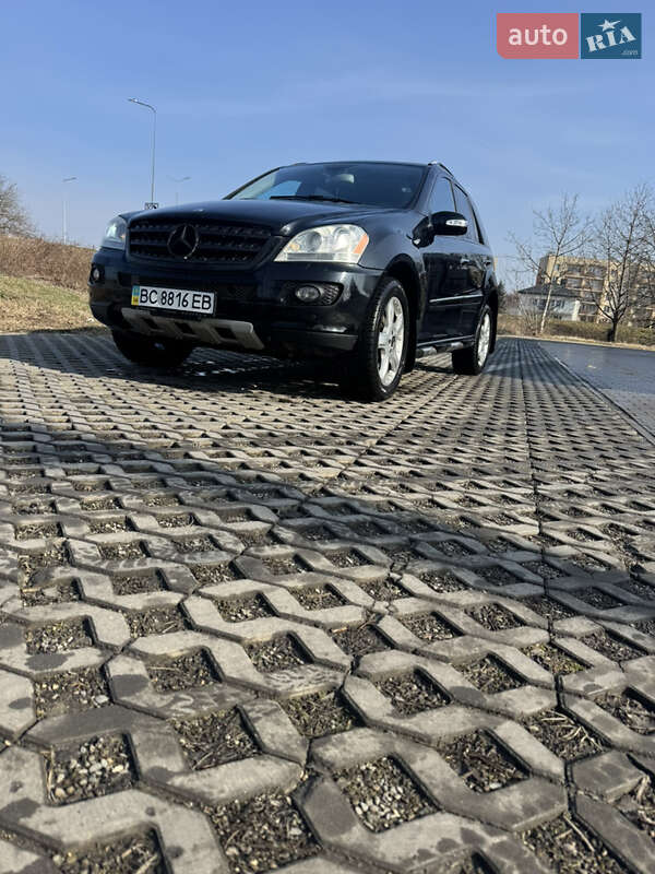 Внедорожник / Кроссовер Mercedes-Benz M-Class 2006 в Ивано-Франковске