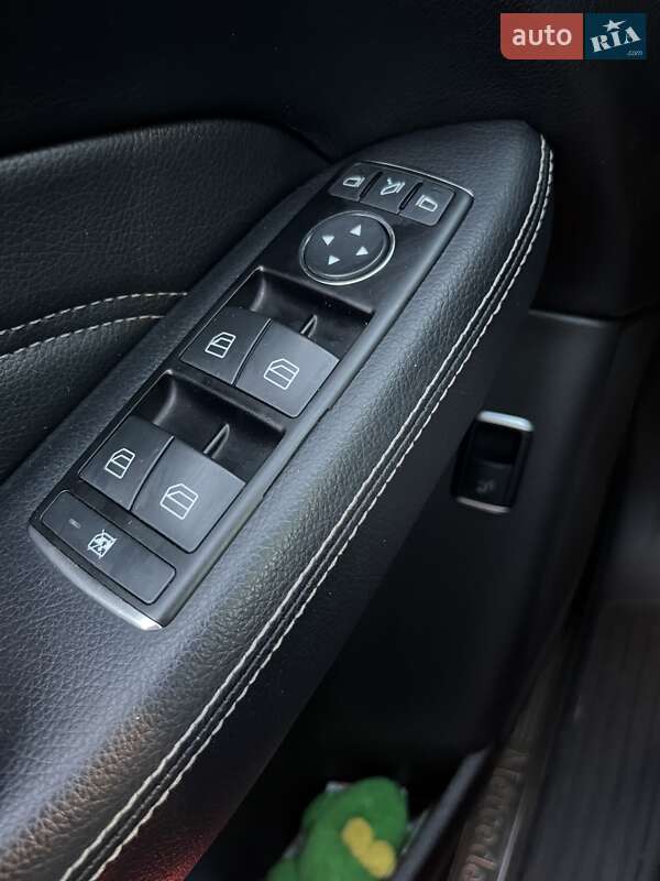 Внедорожник / Кроссовер Mercedes-Benz M-Class 2011 в Ровно