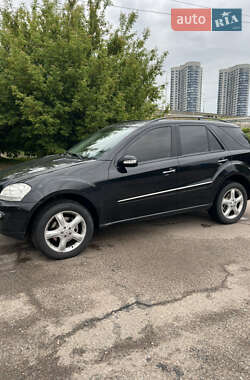 Внедорожник / Кроссовер Mercedes-Benz M-Class 2007 в 