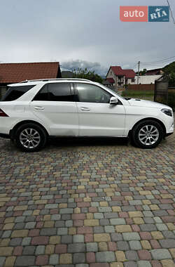 Внедорожник / Кроссовер Mercedes-Benz M-Class 2015 в 