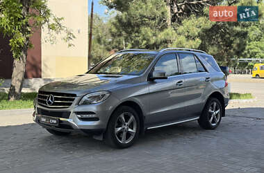 Внедорожник / Кроссовер Mercedes-Benz M-Class 2014 в Днепре