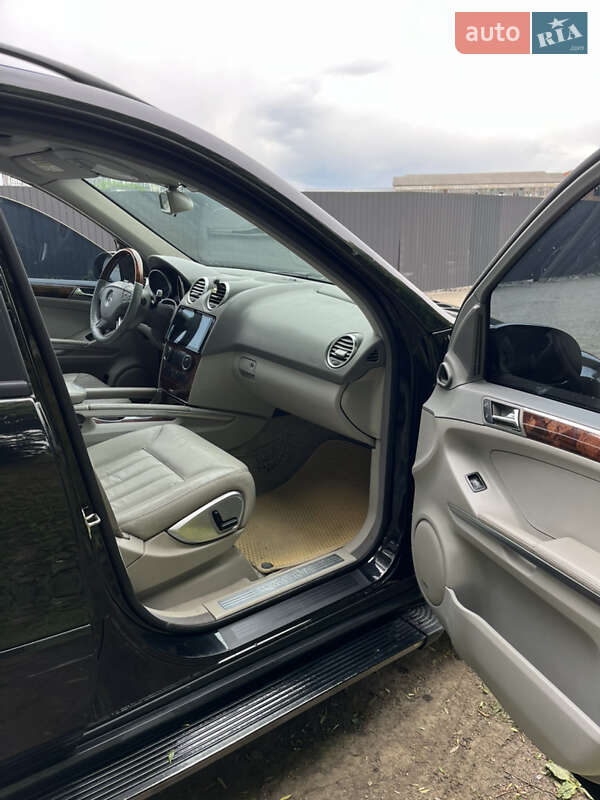 Внедорожник / Кроссовер Mercedes-Benz M-Class 2006 в Ужгороде