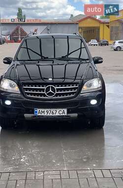 Внедорожник / Кроссовер Mercedes-Benz M-Class 2005 в 