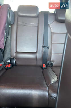 Позашляховик / Кросовер Mercedes-Benz M-Class 2011 в 