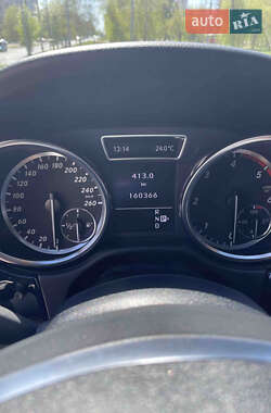 Позашляховик / Кросовер Mercedes-Benz M-Class 2011 в 