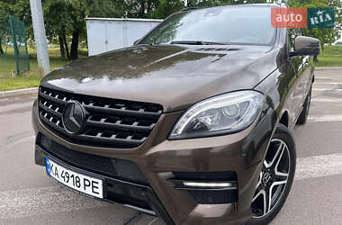 Позашляховик / Кросовер Mercedes-Benz M-Class 2011 в 