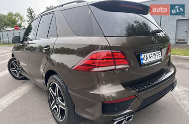 Позашляховик / Кросовер Mercedes-Benz M-Class 2011 в 